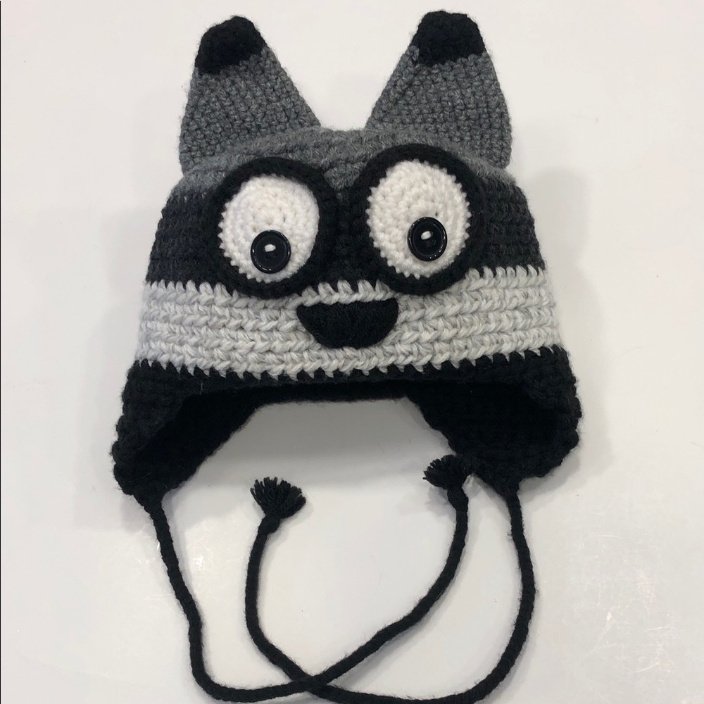 🐾 Kids’ Crocheted Animal Hat – Grey, Black & White –